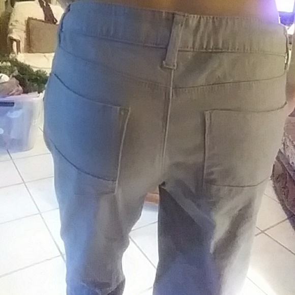 SALE Mossimo skinny jeans. - Picture 6 of 8